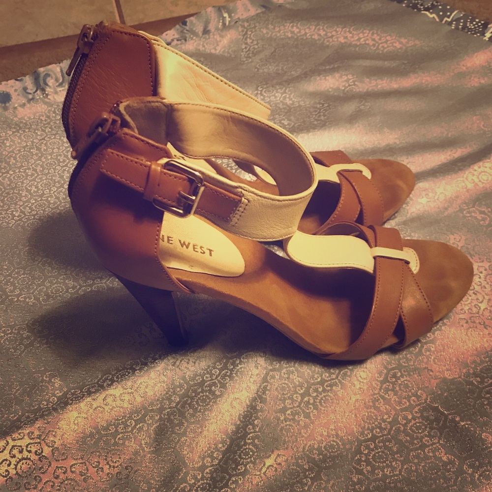 Nine West Tan and Ivory Heels